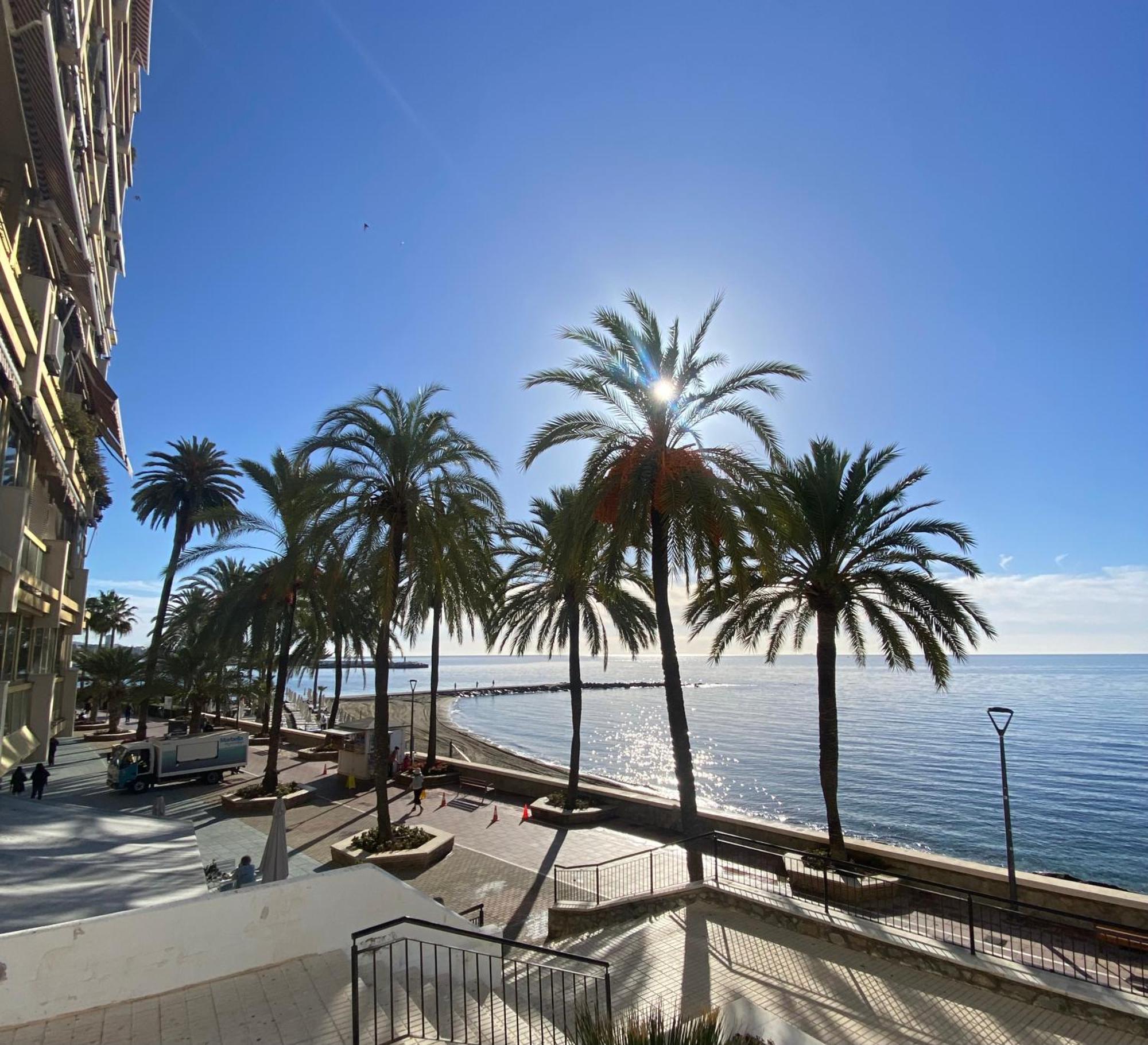 Marbella Beachfront Edificio Mayoral Primera Linea De Playa Y Centro Ciudad Con Barco Opcional 외부 사진
