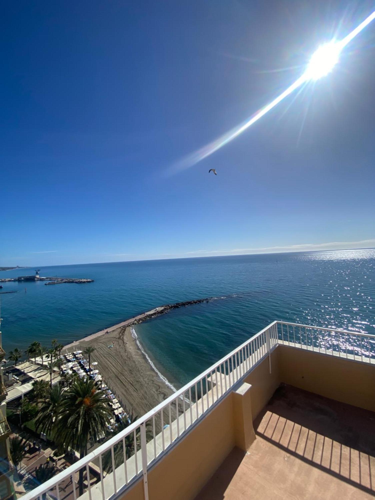 Marbella Beachfront Edificio Mayoral Primera Linea De Playa Y Centro Ciudad Con Barco Opcional 외부 사진