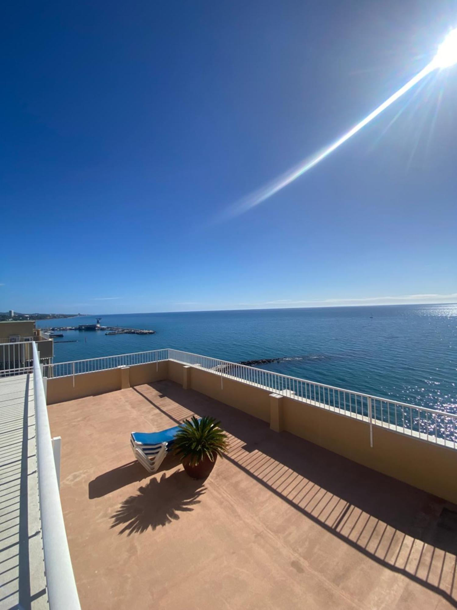 Marbella Beachfront Edificio Mayoral Primera Linea De Playa Y Centro Ciudad Con Barco Opcional 외부 사진