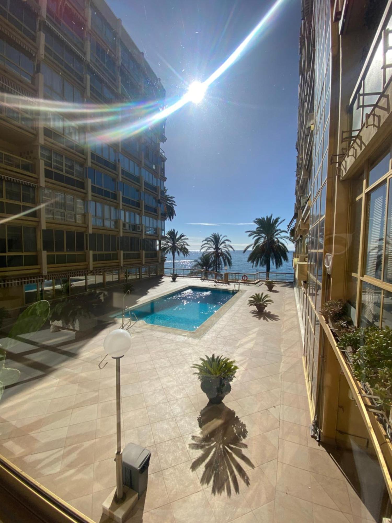 Marbella Beachfront Edificio Mayoral Primera Linea De Playa Y Centro Ciudad Con Barco Opcional 외부 사진