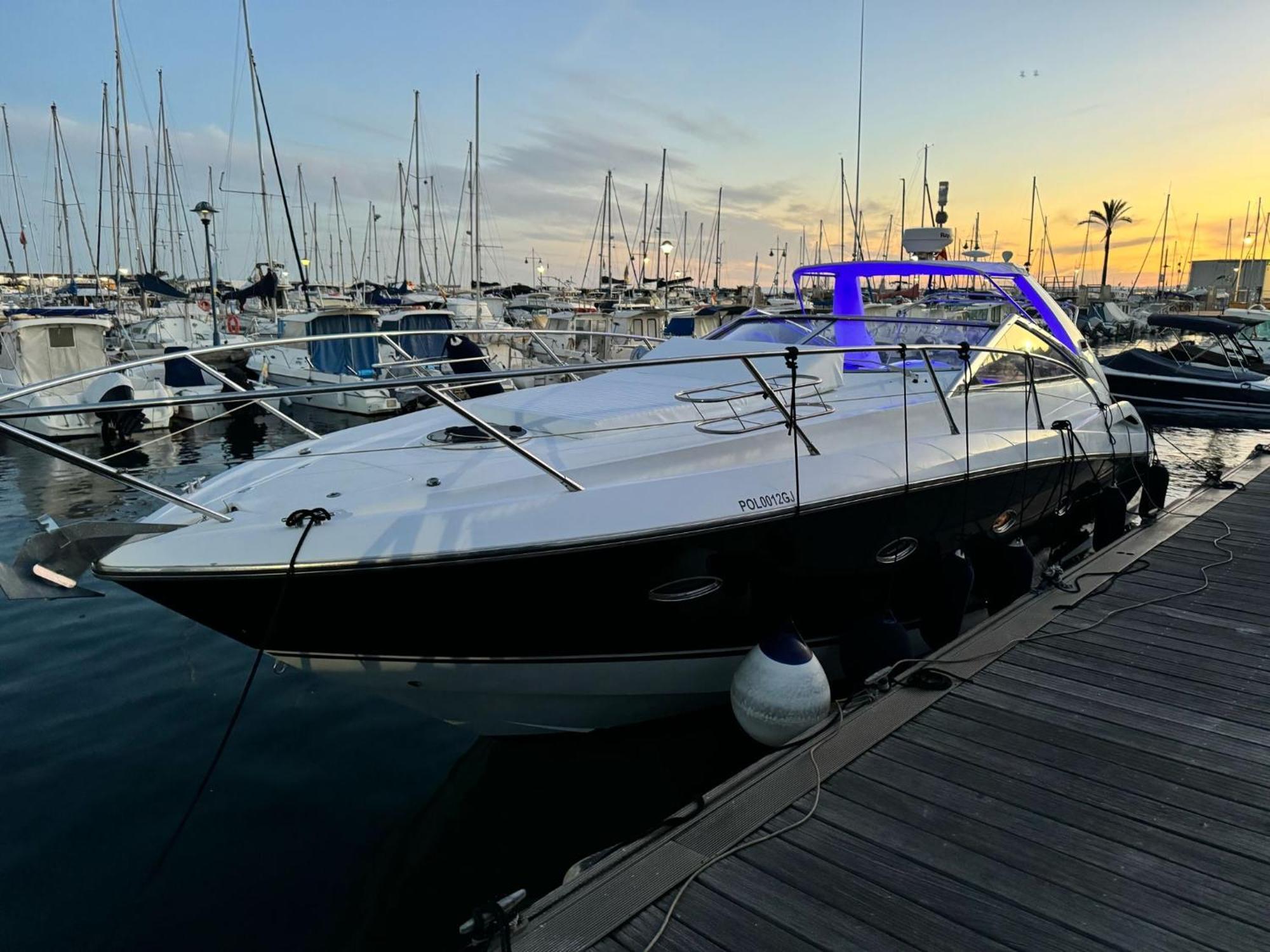 Marbella Beachfront Edificio Mayoral Primera Linea De Playa Y Centro Ciudad Con Barco Opcional 외부 사진